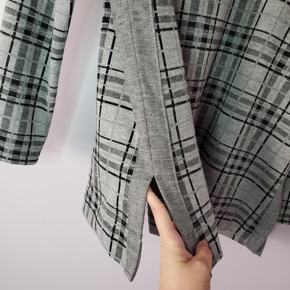 J. Jill Gray Black Silver Metallic Plaid Medium - Picture 9 of 11
